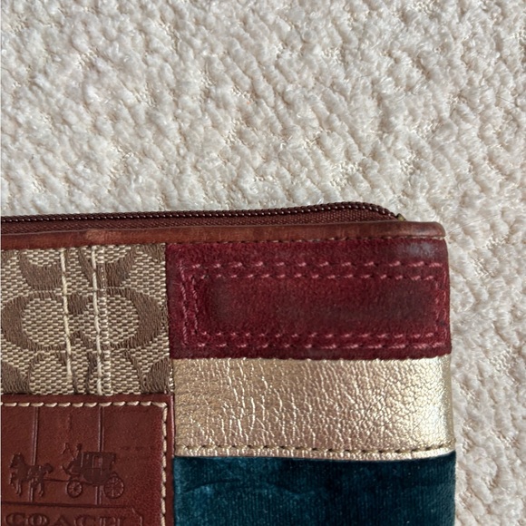 coach vintage holiday edition patchwork wristlet - Picture 2 of 7